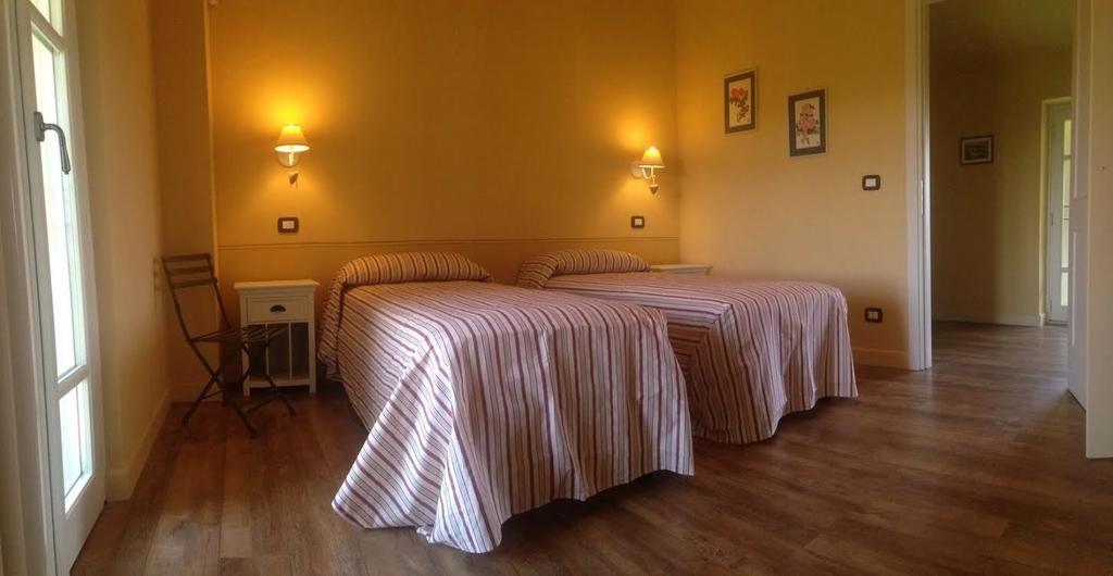 Cascina Rollone Rocchetta Tanaro Exterior foto